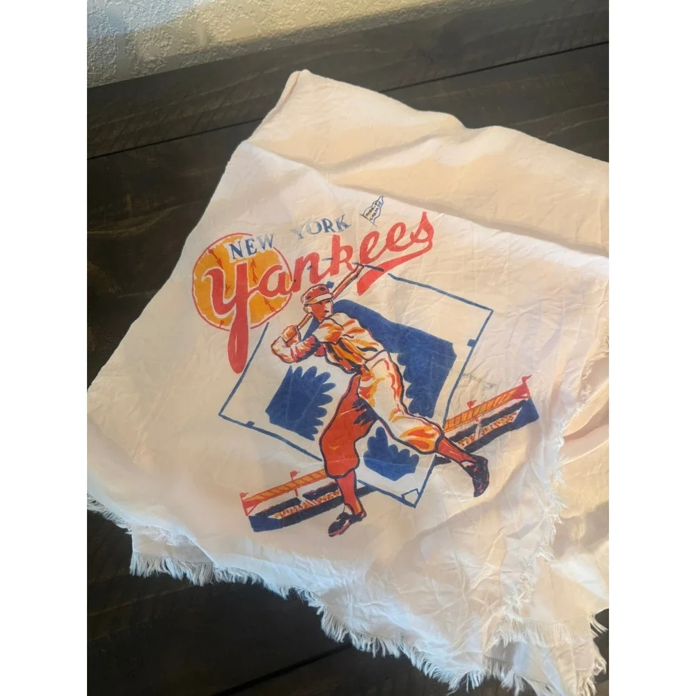 New York Yankees Baseball Graphic Scarf White Frayed Edge Vintage Style MLB